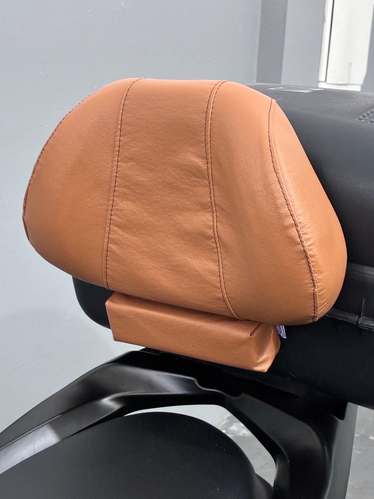 encosto almofada baú premium verde militar baslu, encosto anatômico moto