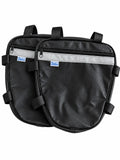 Alforje frontal para carenagem Baslu preto: par completo, vista frontal em fundo branco