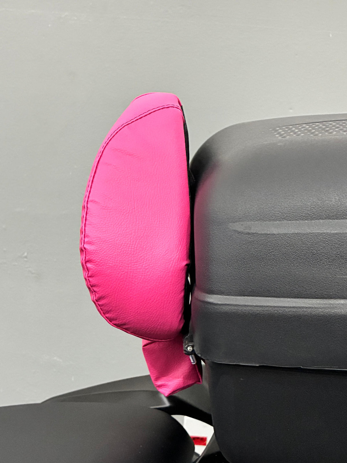 encosto almofada baú premium amarelo baslu, encosto anatômico moto