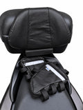Kit Encosto Premium + Alforje Frontal em V Baslu preto: produto isolado, vista traseira do encosto com o alforje