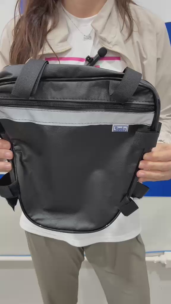 Vídeo mostrando o Alforje Frontal para Carenagem Baslu preto, detalhe do acabamento e das fitas de fixação