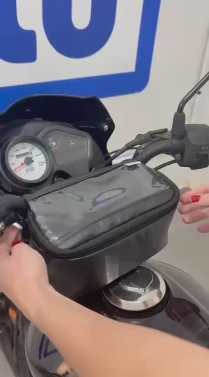 Vídeo demonstrativo da bolsa de guidão Baslu para moto e scooter